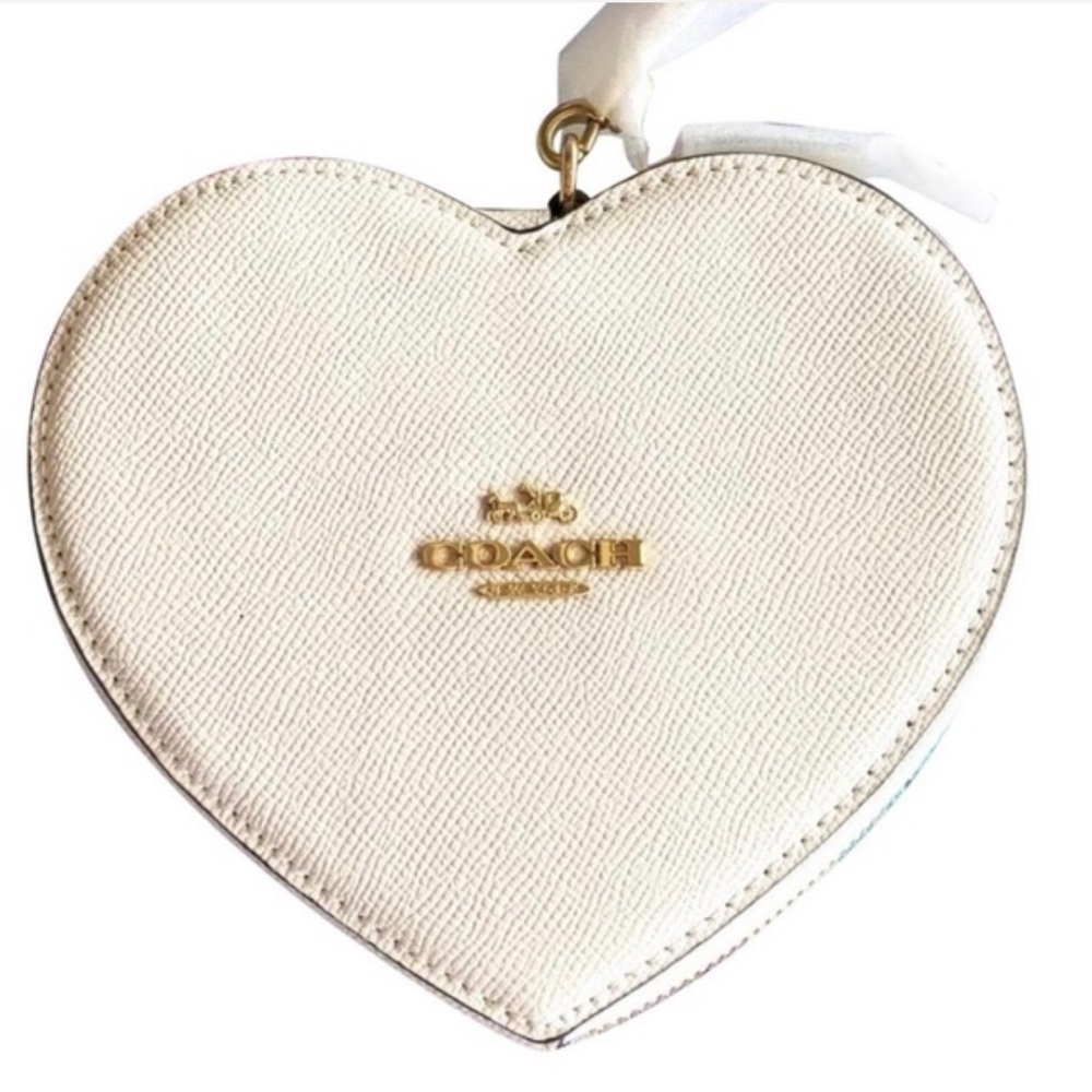NWT Coach Large Heart Wristlet